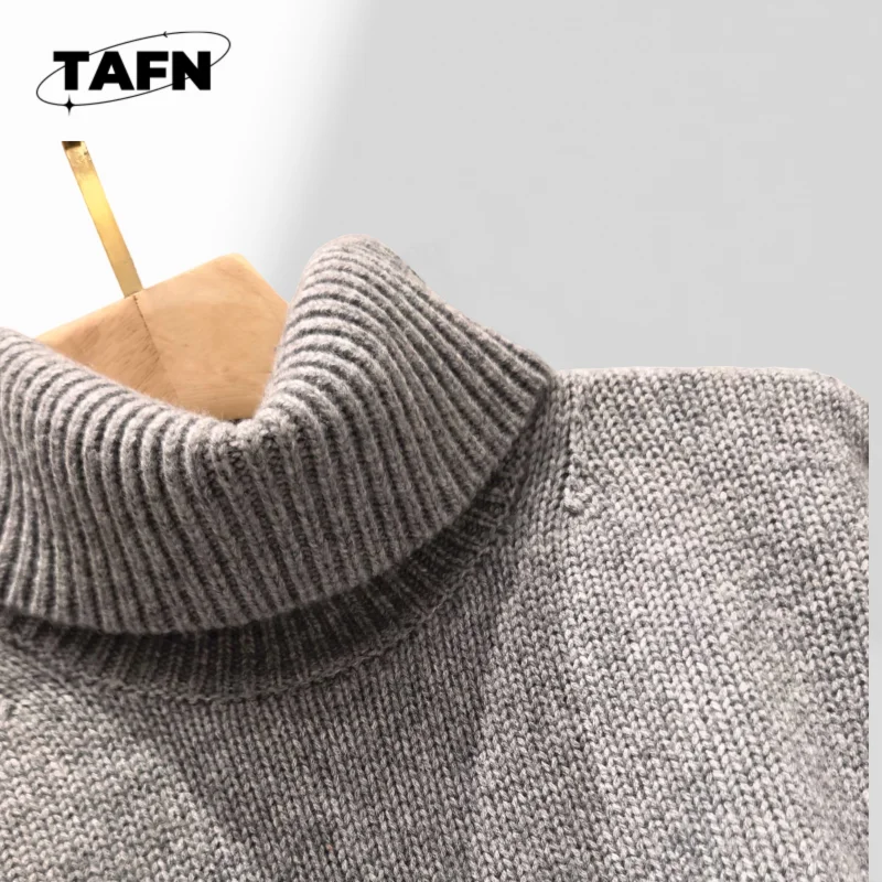 Fashionable Crewneck Knit Sweater for Women, Timeless Style for Every Wardrobe Cozy and Fashionable for Winter AJ1821