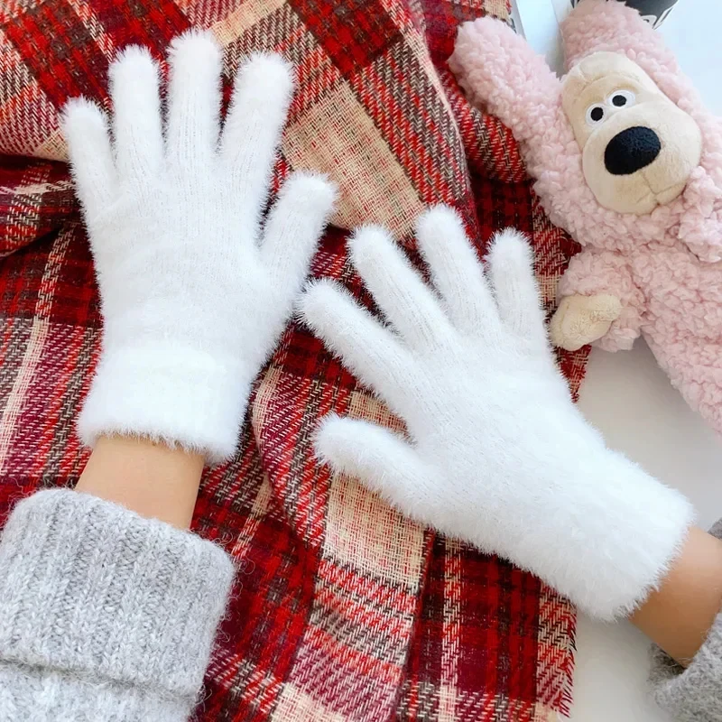

Women Solid Color Mink Velvet Five Finger Gloves, Warm Plush Cold Resistant Gloves for Winter Outdoor Cycling