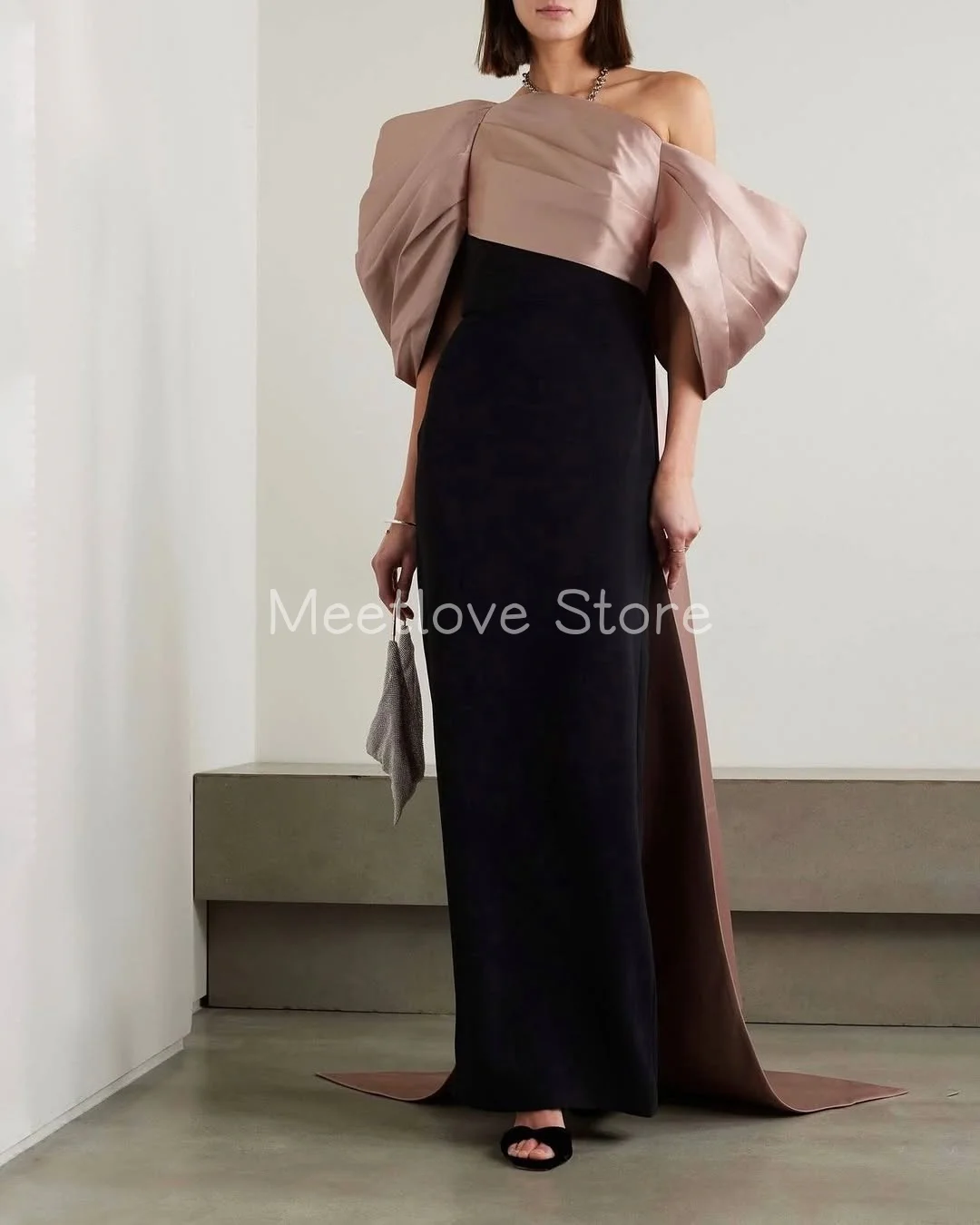 Meetlove personalizado fuera del hombro hasta el tobillo vestidos de fiesta simples vaina tren de barrido satén para mujeres 2025