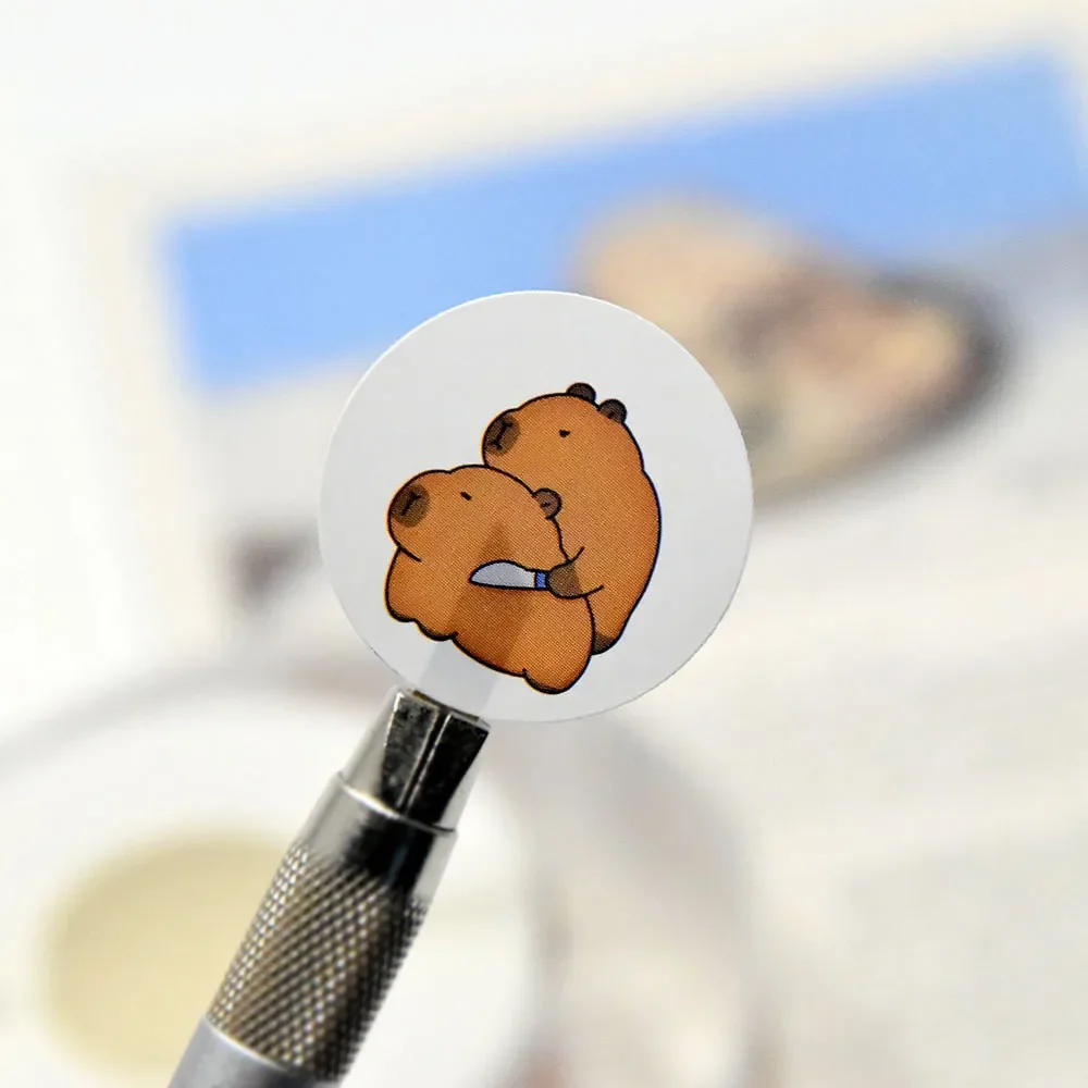 500 ورقة/لفة ملصقات ملفوفة ملفوفة على شكل رسوم كرتونية لطيفة من Kapibara Capybara - شارات PET مقاومة للماء لأجهزة الكمبيوتر المحمولة للطلاب، والمجلات التي يمكنك صنعها بنفسك #4