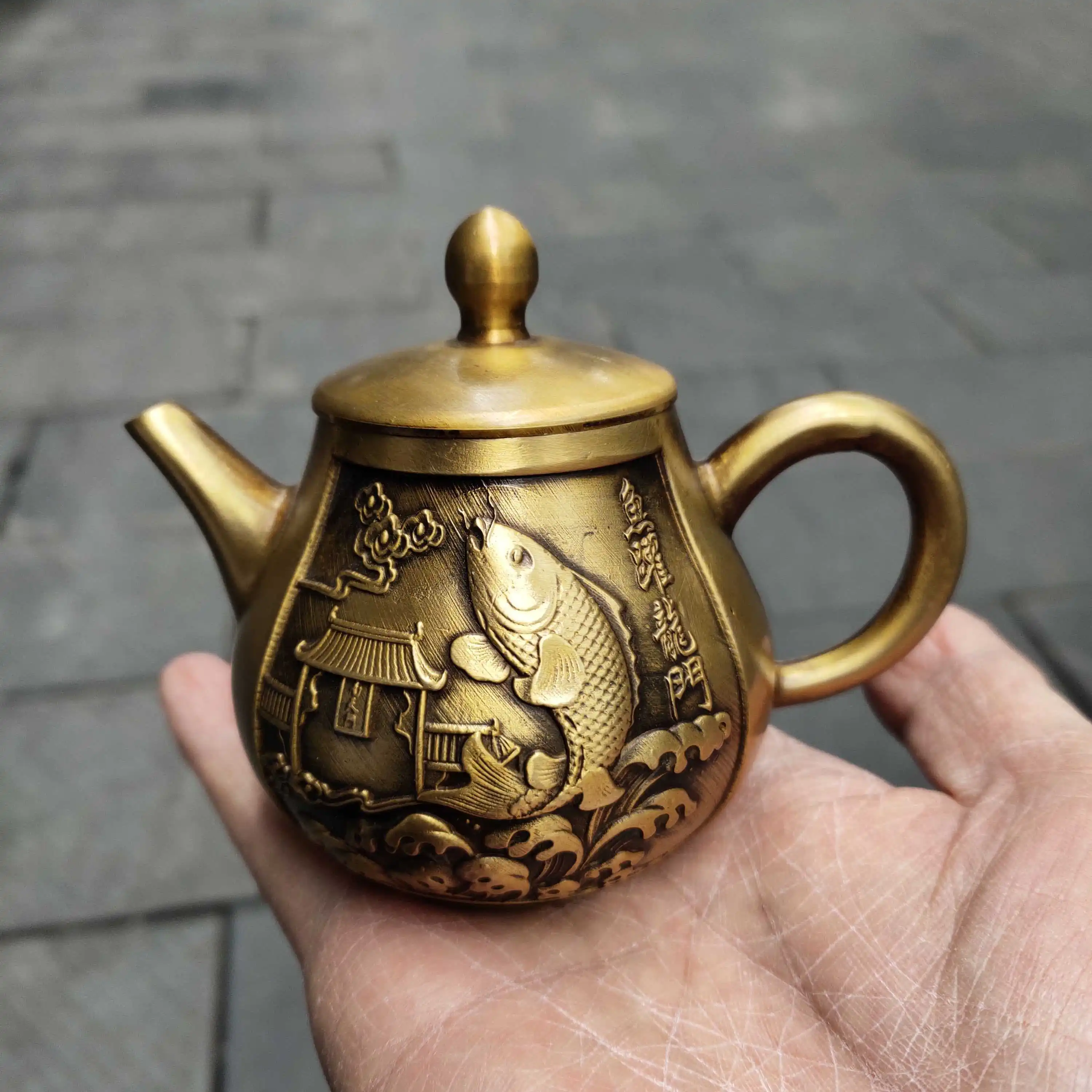 Retro The carp leaps over the dragon gate Teapot Ornament Decoration Tea Pet Figurines Desk Decor Accessories