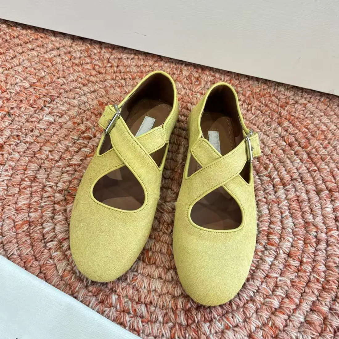 Luxury 2026 French Mary Jane Flat Flat Single Shoes Cross Belt Ballet Shoes Women's Outerwear Leather Retro Grandma Shoes