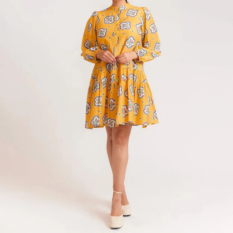 Vestido boêmio plus size, gola alta com estampa tribal com mangas de sete quartos e camisa com carcela aberta, vestido casual