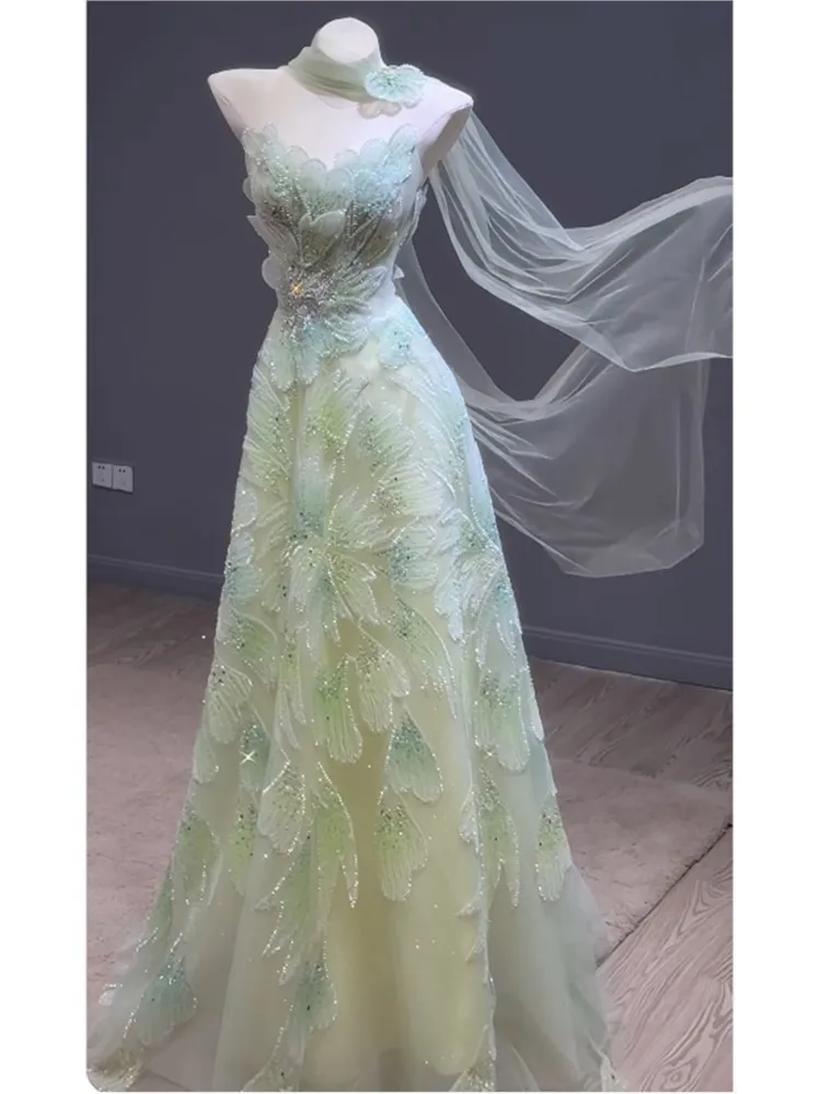 

Strapless toasting light luxury and niche banquet host dress