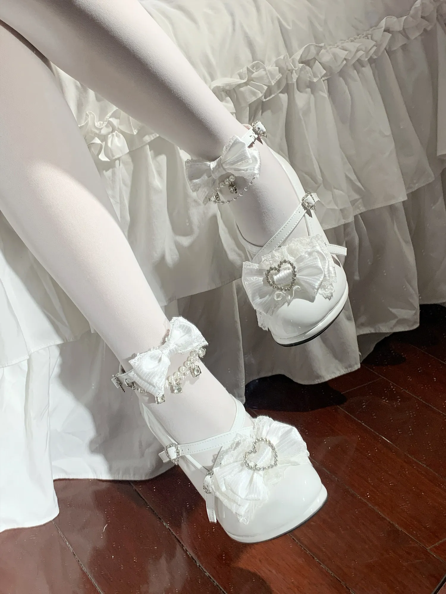 Japanese Showa Love Single Shoes Sweet Cute Lolita Love Heels Bow Rhinestone Pearl High Heels Thick Powder Ji Lo Shoes for Women