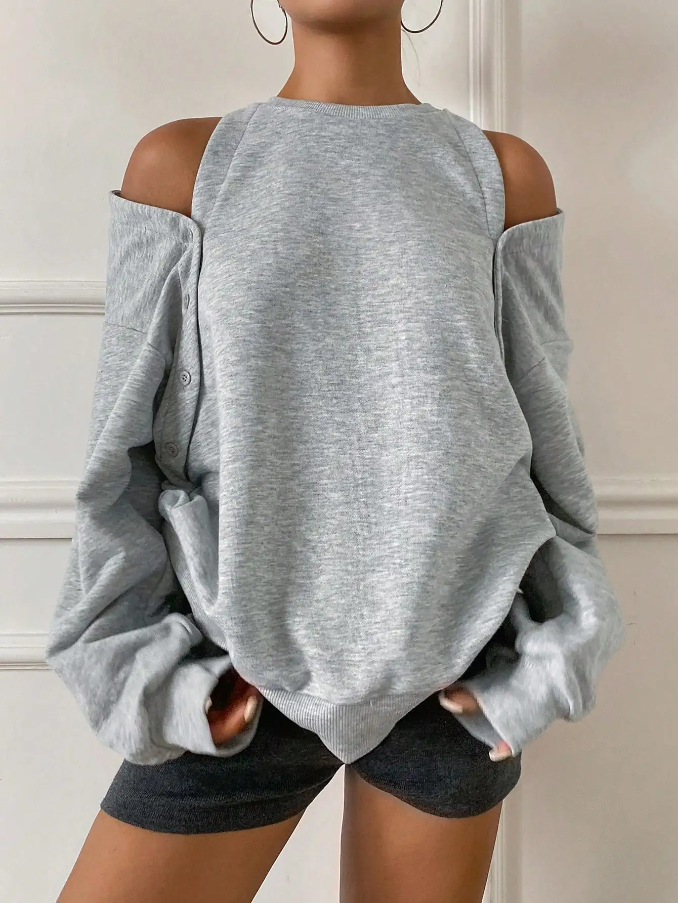

Женская серая толстовка с открытыми плечами и длинными рукавами, повседневный свободный крой для осени