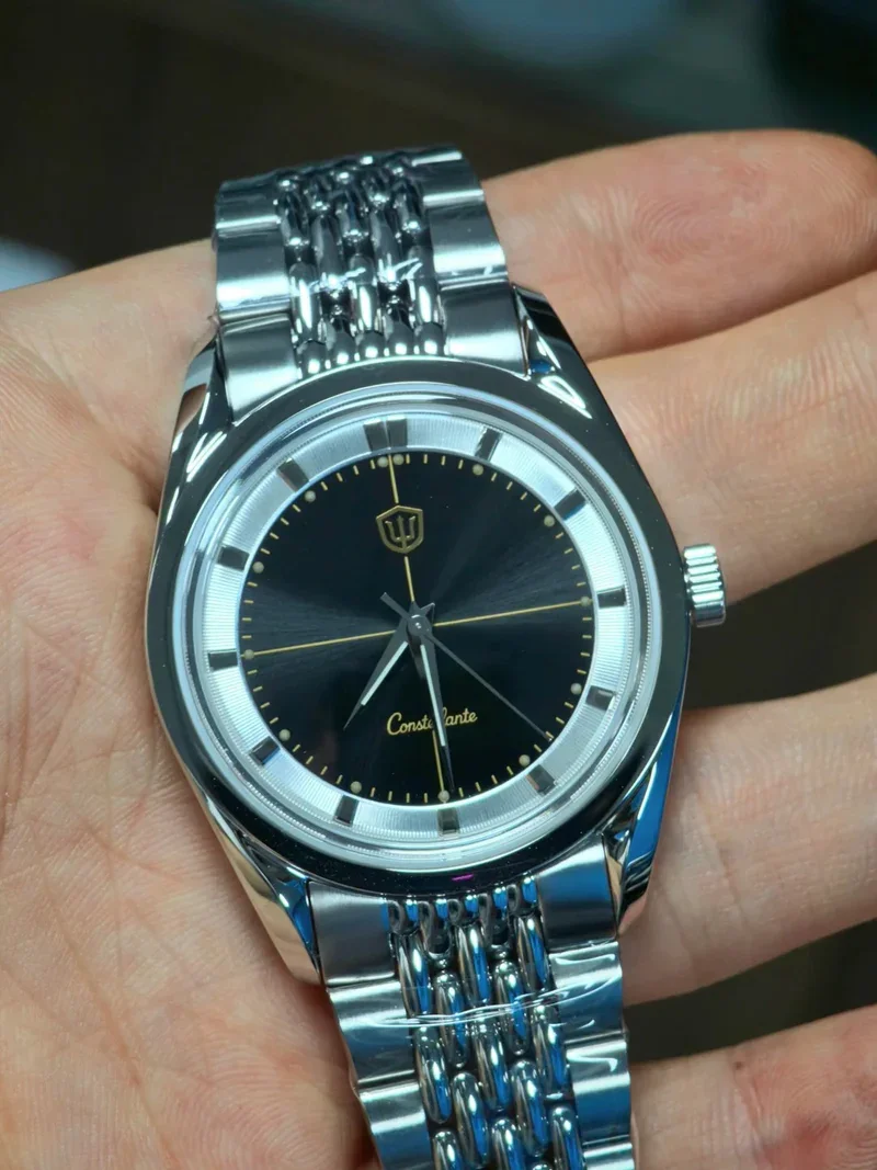 Zegarek Watchdives WD1954 New Arctic Classic Quartz VH31 z mechanizmem Sweep, szkłem szafirowym, męski, wodoszczelny do 100m, z podświetleniem.