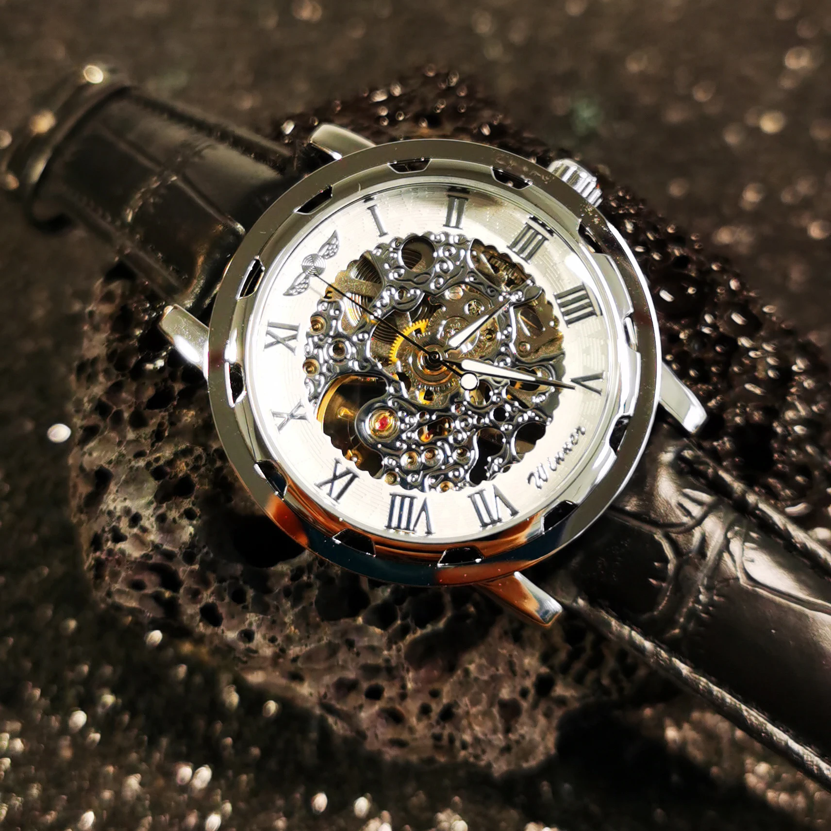 WINNER Classic Transparent Skeleton Mechanical Watches Luminous Hands Silver White Retro Luxury Watch for Men Black Leather Belt