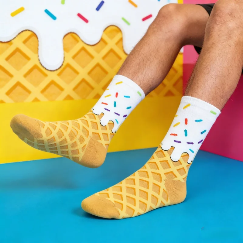 1 pair Waffle & Frosting Fun Mid-Calf Socks， Unisex Colorful Sprinkle Pattern Trendy Casual Socks