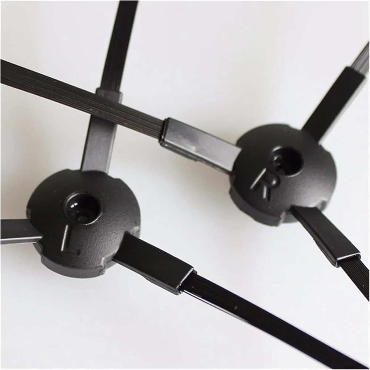 O novo filtro Hepa de escova lateral de substituição adequado para A8 A40 A6 A4 A4S