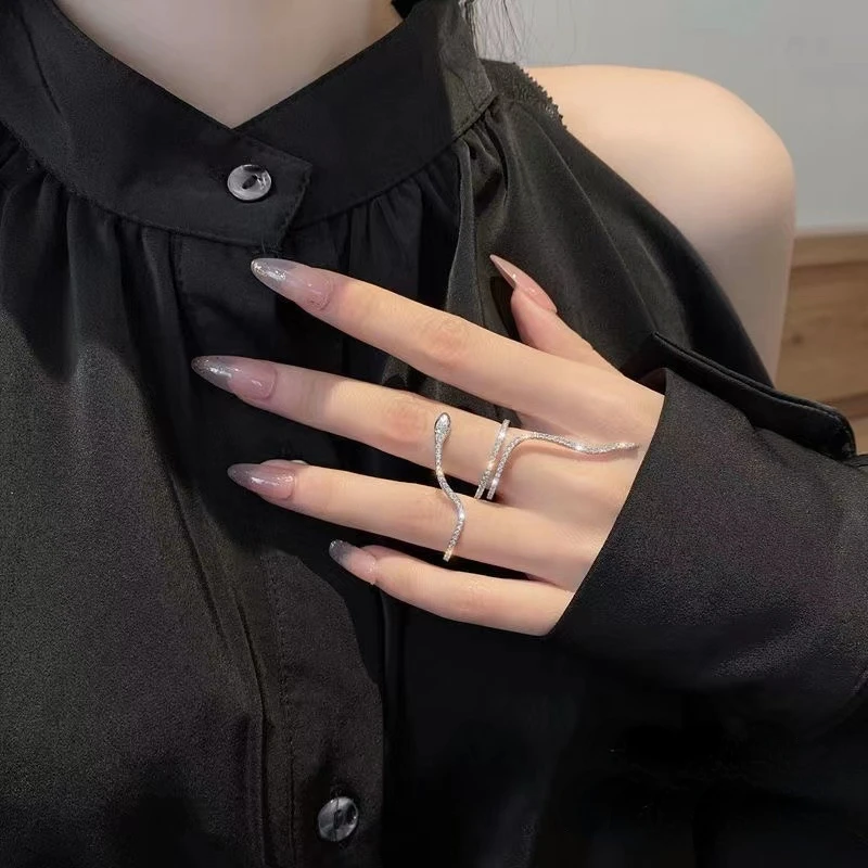 Korean Fashion Gothic Cool Snake Shape Full Rhinestone Rings for Women Girls Adjustable Hip Hop Punk Ring Party Jewelry Wholsale