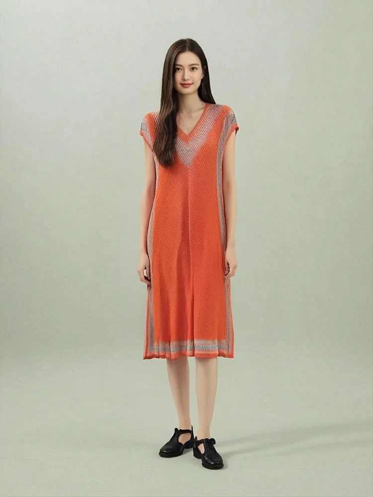 

Miyake Pleated 2025 Ethnic Style Simple Pleated Dress Color Matching Temperament Age Reducing Versatile Long Skirt for Women