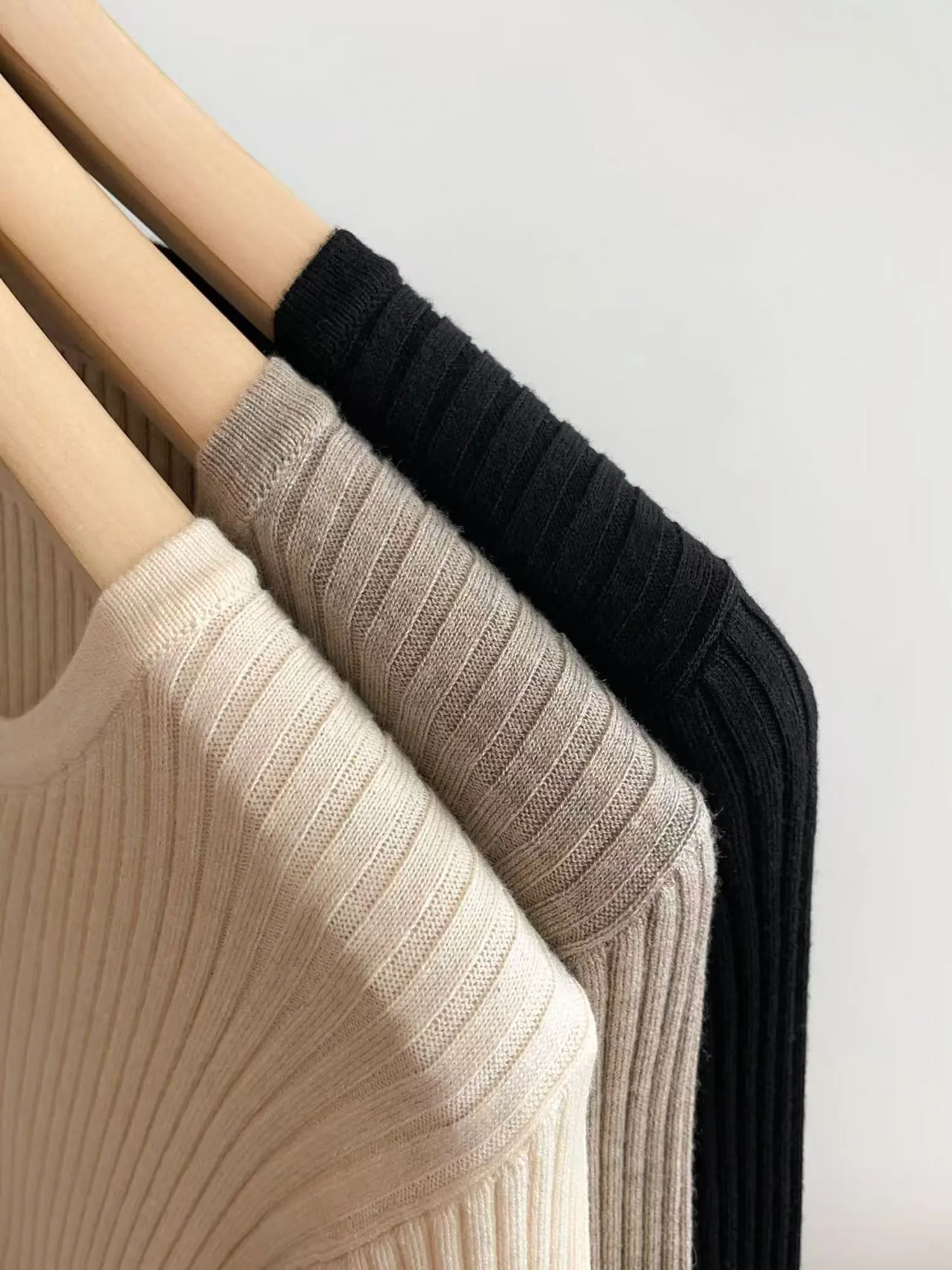 كارديجان نوكسياو لا سيليكت 2025 الجديد للخريف، تصميم أنيق ضيق مضلع بزر واحد، محبوك مفتوح على الطراز الكوري بأكمام طويلة وياقة...