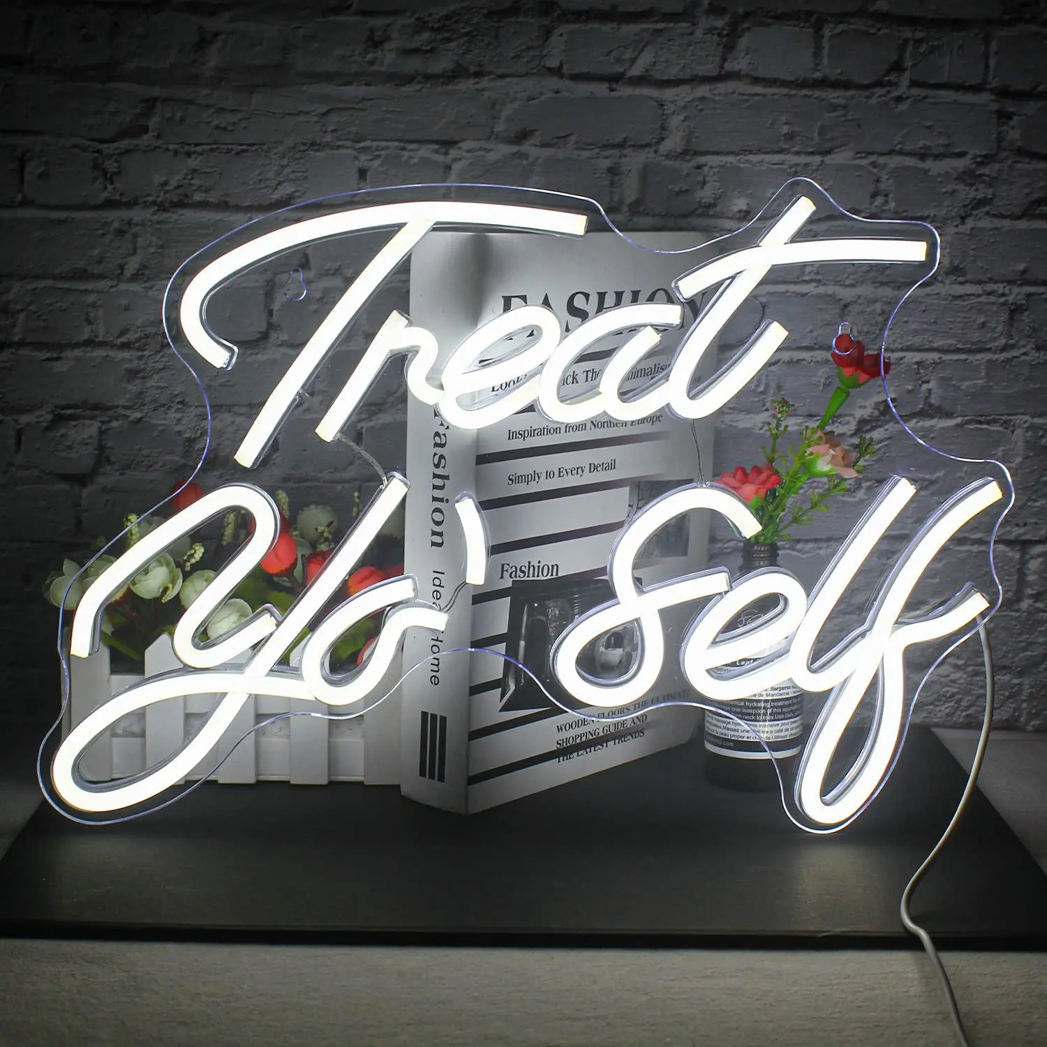 

Неоновая вывеска Treat Yourself с питанием от USB, светодиодная неоновая лампа с регулируемой яркостью для спальни, дома, освещение буквы, неоновый светильник для подарков на день рождения
