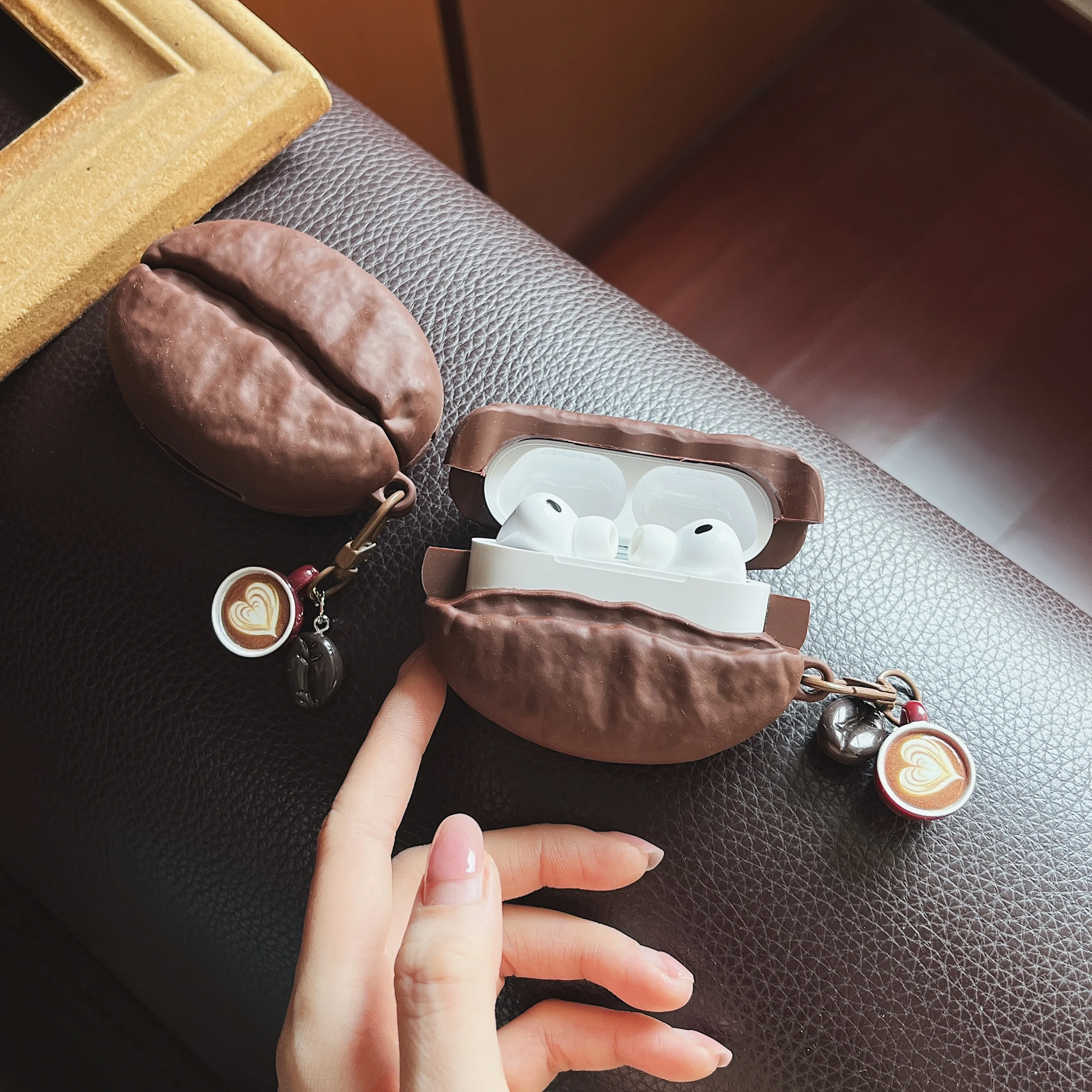 

For AirPods 3/4/Pro/Pro2/Pro3 Creative 3D Coffee Bean Earphone Case With Pendant Soft Silicone Shockproof protective Shell