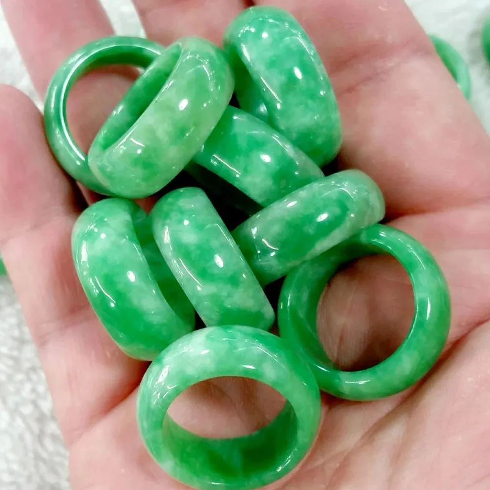 Anneaux en pierre de Jade vert naturel, amulette en jadéite, breloque à la mode, bijoux artisanaux sculptés à la main, cadeau pour femmes et hommes, bijoux fins