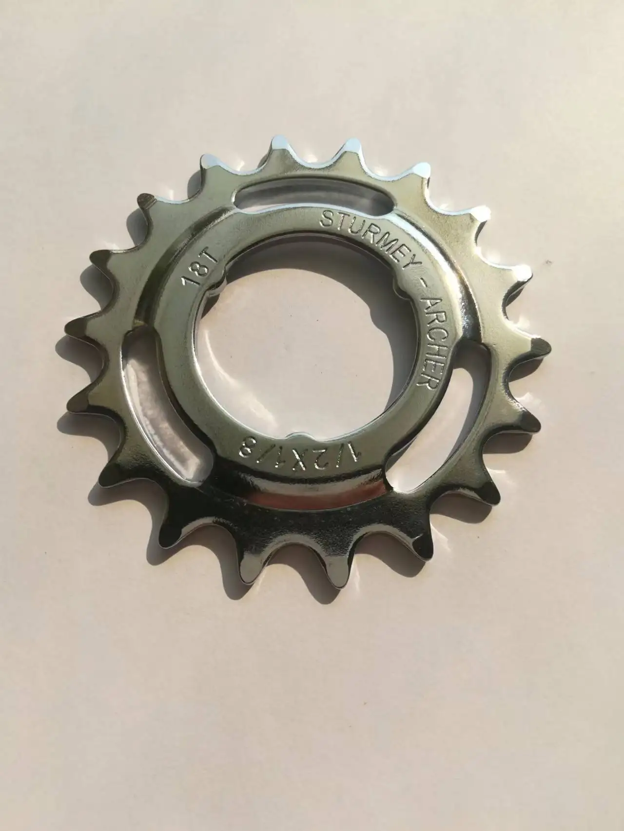 Sturmey Archer 18T 1/2 x 1/8\