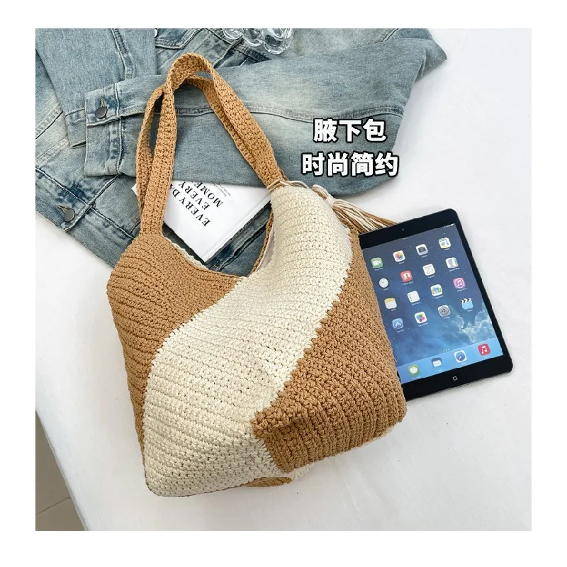 

Luxury Brand Leather Messenger Bag For Women Famous Designer Elegant Classic Shoulder Bag With Spacious Design