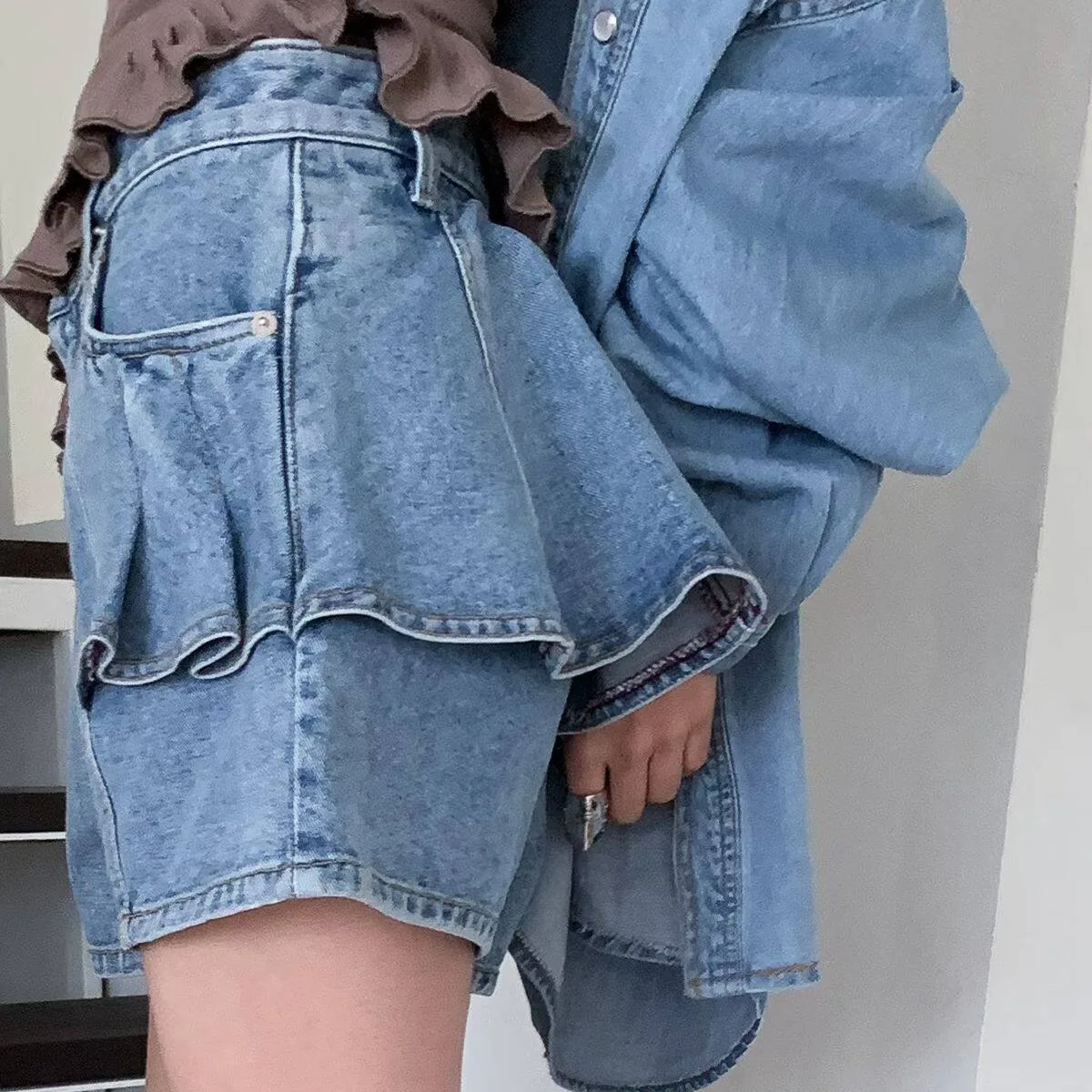 

Unique Personality Summer 2026 Korean Style Chic Wide Leg Slimming Denim Shorts Flounce Splicing Trendy Style Ladies Jeans