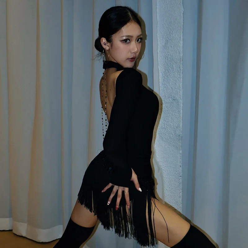 블랙 백리스 라틴 댄스 슈트 여성 차차 삼바 트레이닝 의류 긴 소매 레오타드 프린지 스커트 라틴 연습 세트 VBH2367