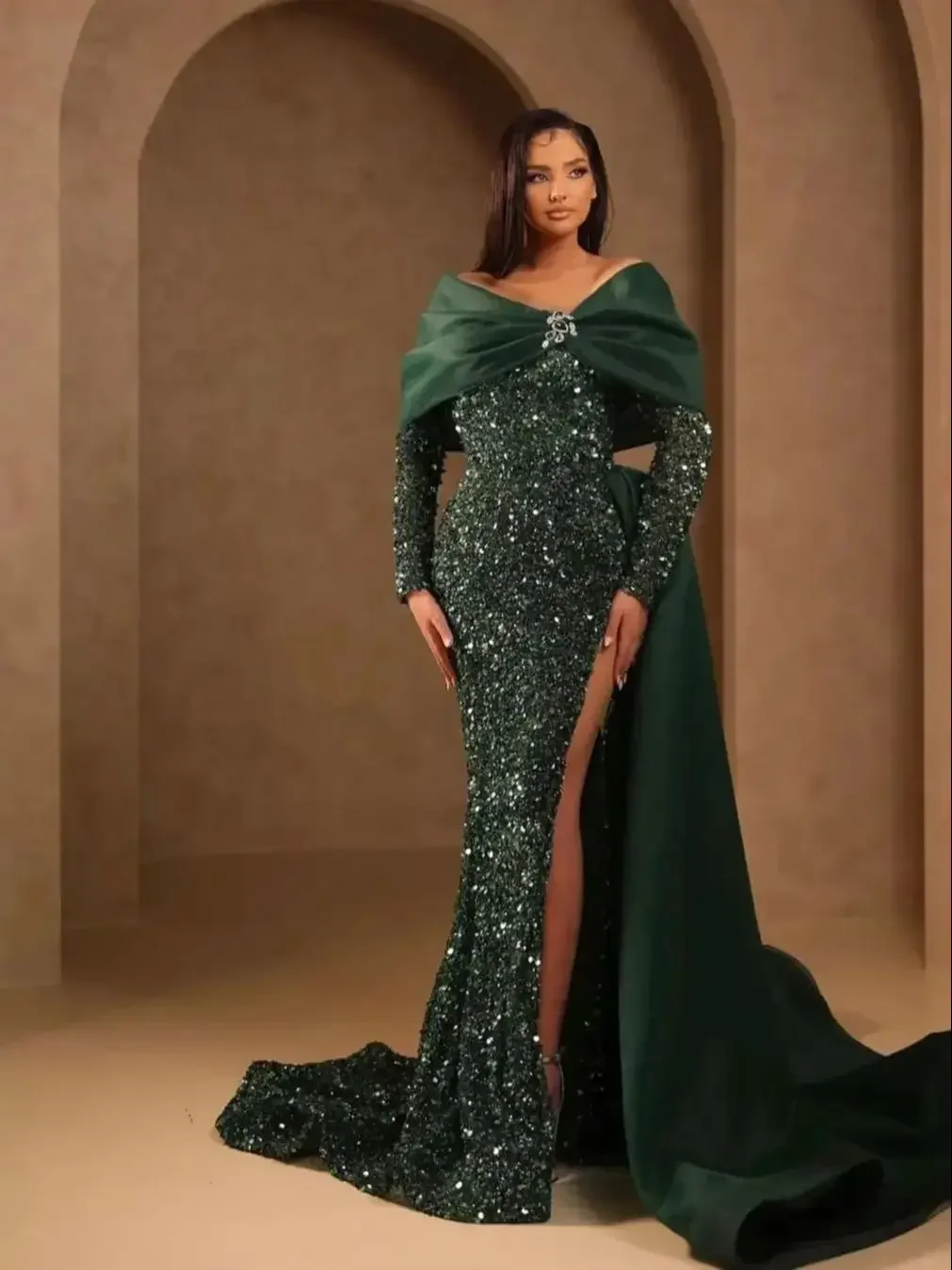 

Sexy Sequined Evening Dresses V-Neck Off Shoulder Celebrity Side High Split Long Sleeves Prom Gown Dubai Arabic Robe De Soiree