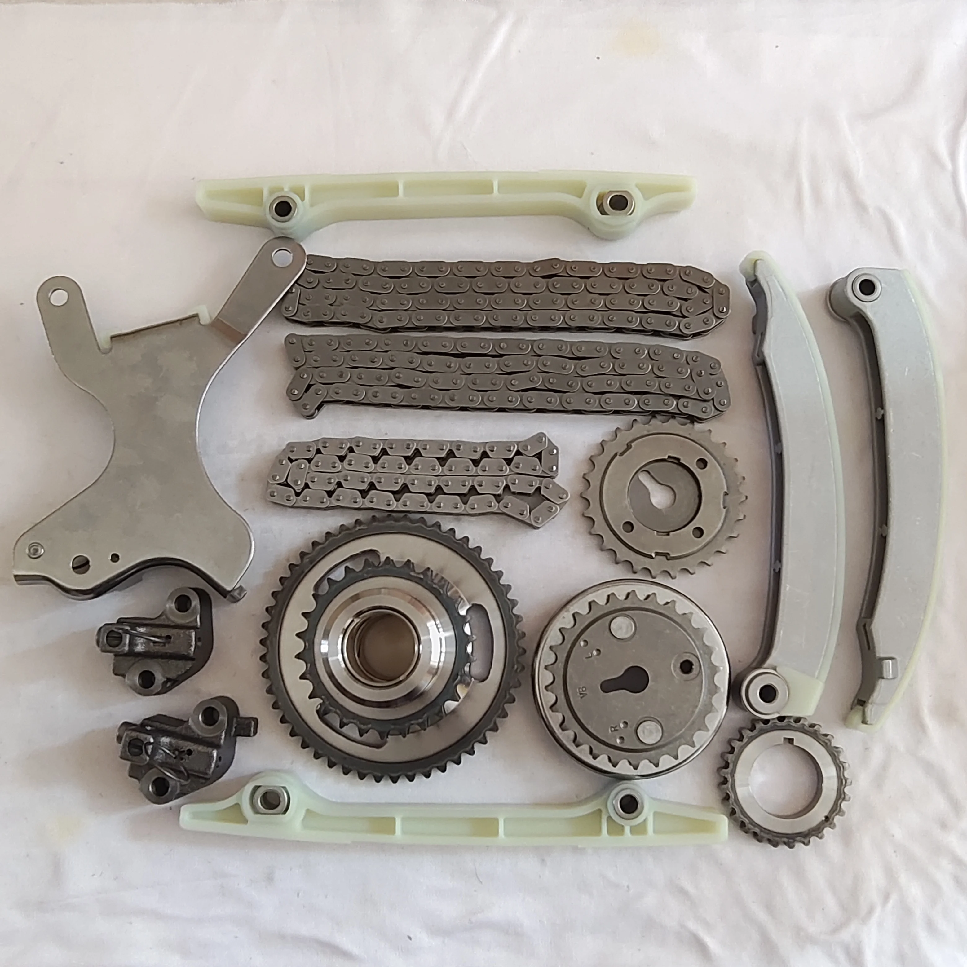 

Timing Chain Kit for Chrysler jeep 3.7l Engine 53021295aa KP-32
