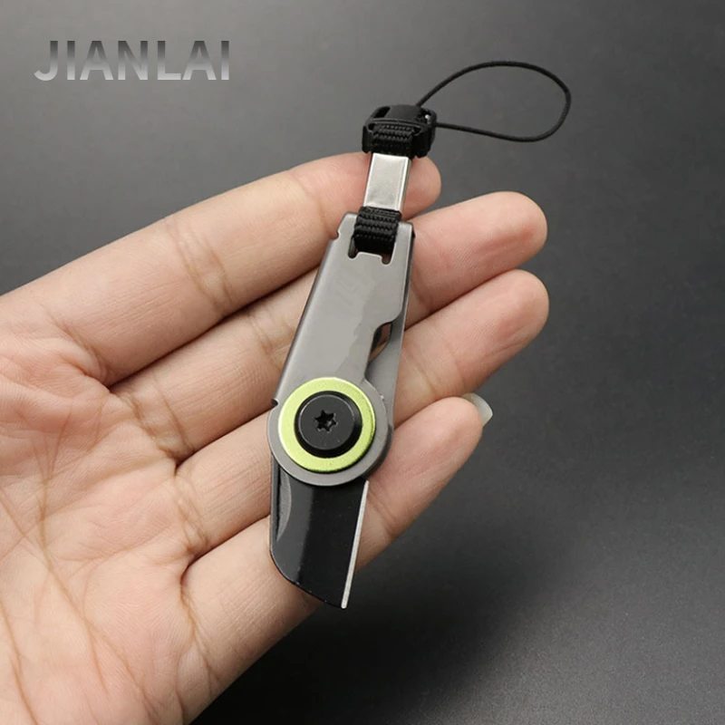 New Mini Pocket  Folding Knife Portable Small Blade EDC Keychain Pendant Express Unpacking Pocket Knife Gift EDC Tool