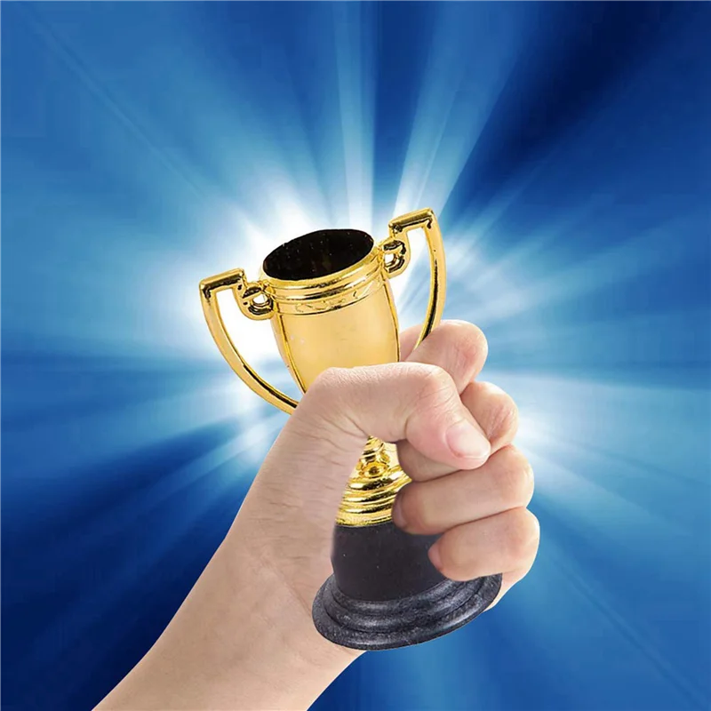 YSUN-60PCS Mini bicchieri d'oro in plastica trofei per bambini in festa Premi per l'apprendimento precoce Ricompensa trofeo per le vacanze dei bambini