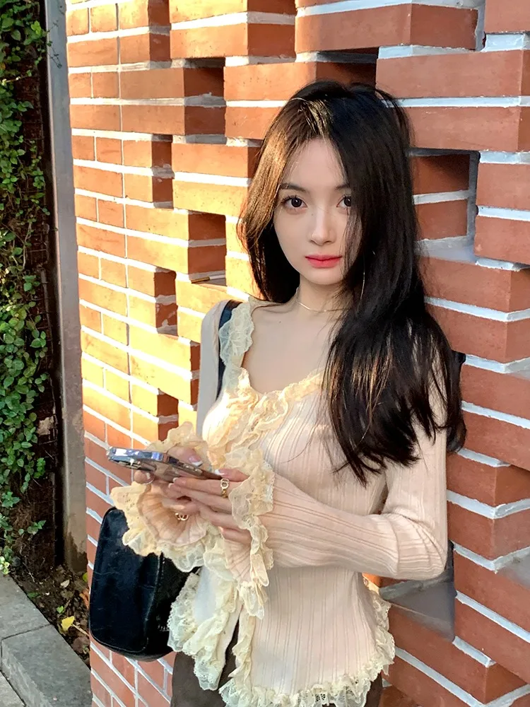 

Французский вязаный свитер с длинными рукавами и кружевной отделкой, женский осенний высококачественный темпераментный облегающий свитер с короткими рукавами, топы