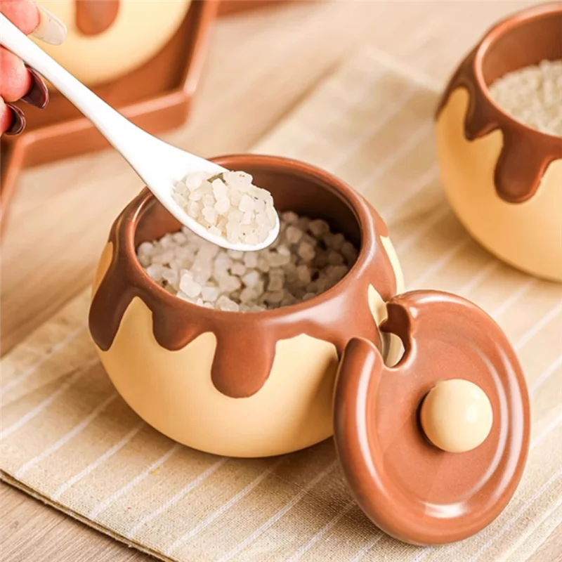 ABZV-Dekorasi Dapur Wadah Bumbu Bentuk Kartun Cokelat Tempat Garam Merica Kotak Bumbu Korea