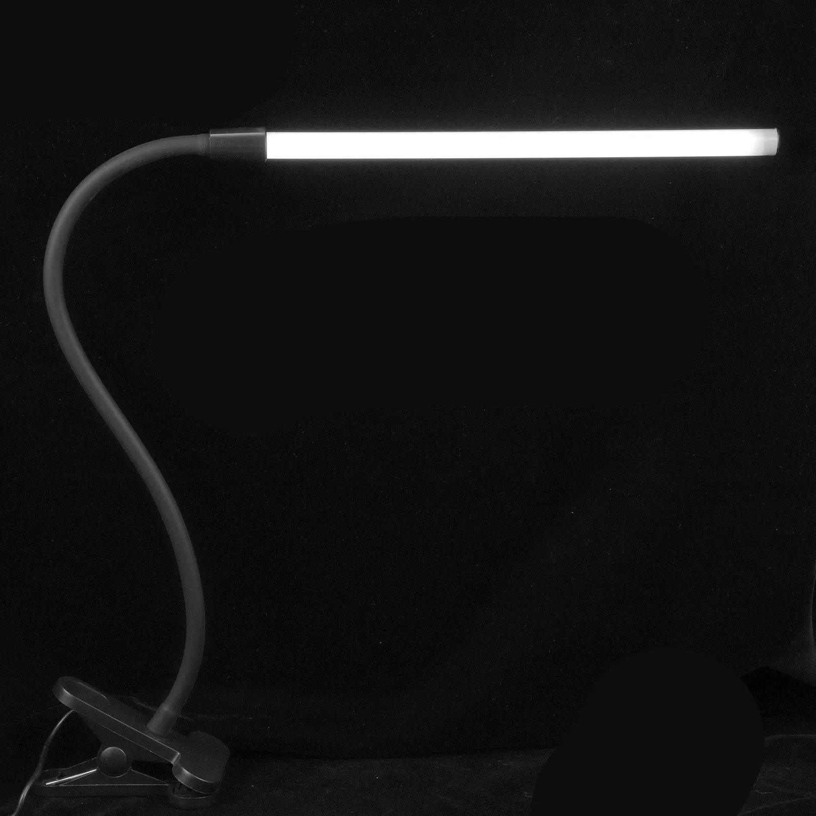 1-個クリエイティブクリップタイプのテーブルランプ目の保護読書灯、居心地の良い夜間照明機能付き、寝室、学習机、学校用