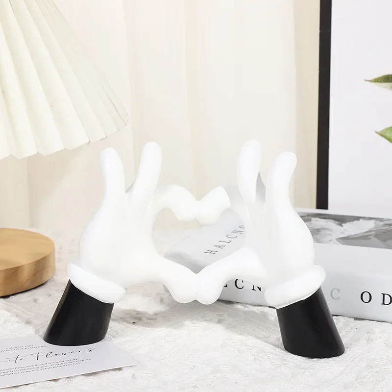 

Hot Disney Mickey Mouse Hand with Love Heart Desktop Decoration Home Creative Collection Ornaments Charm Funny Hobby Toys Gift