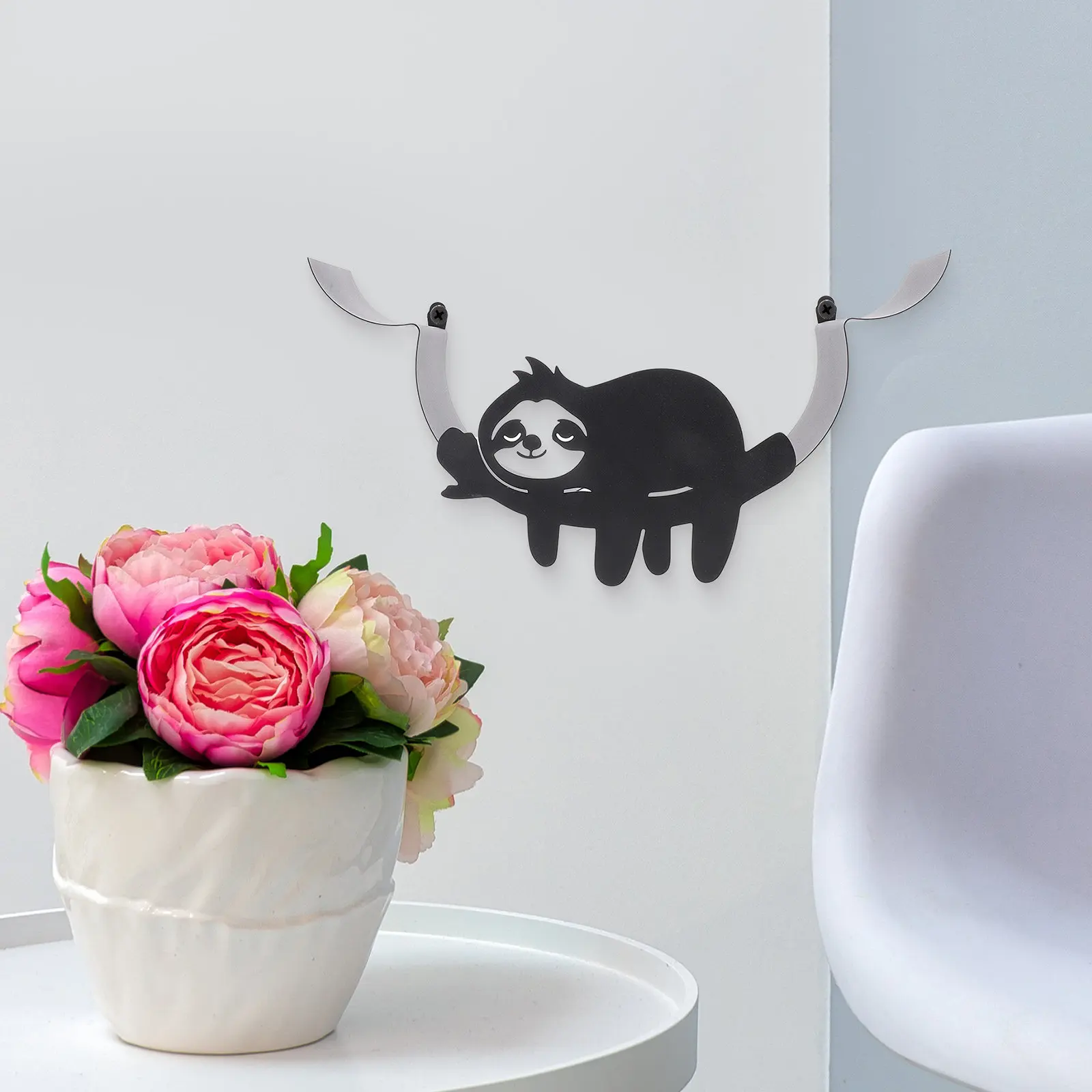 

Cute Sloth Paper Towel Holder Bathroom Toilet Roll Rack Wall mounted Tissue Dispenser Iron Metal Kitchen Accessories
