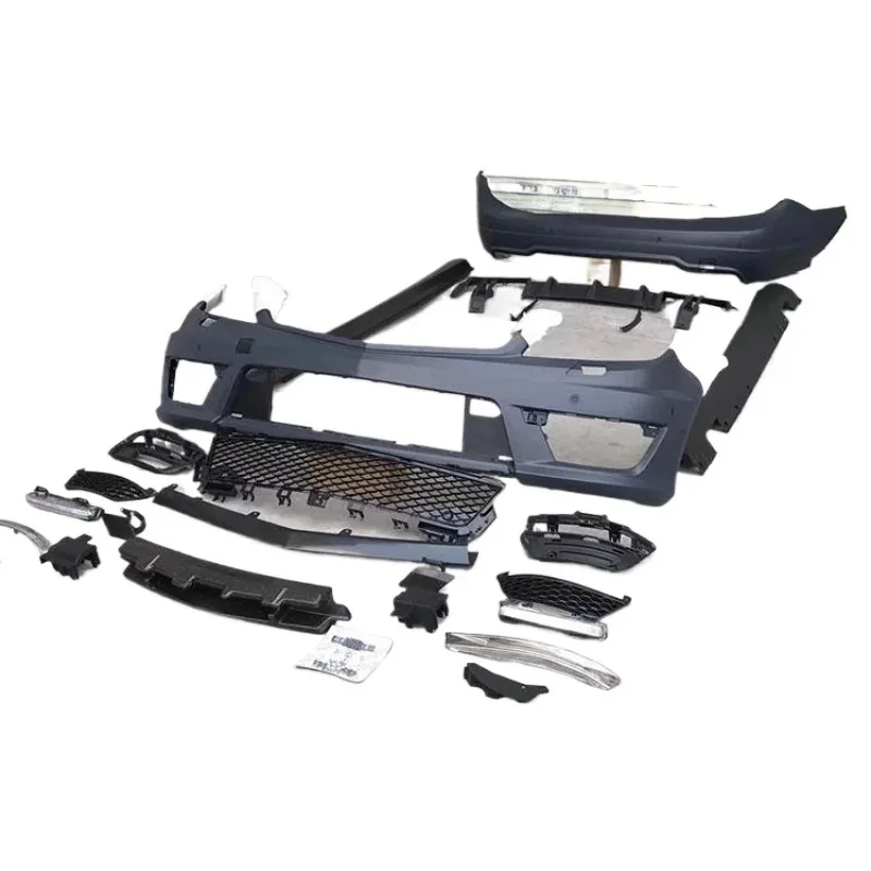 

Suitable for s-s C-class 2008 w204 upgrade modification c63 body kit front bumper grille daytime running light