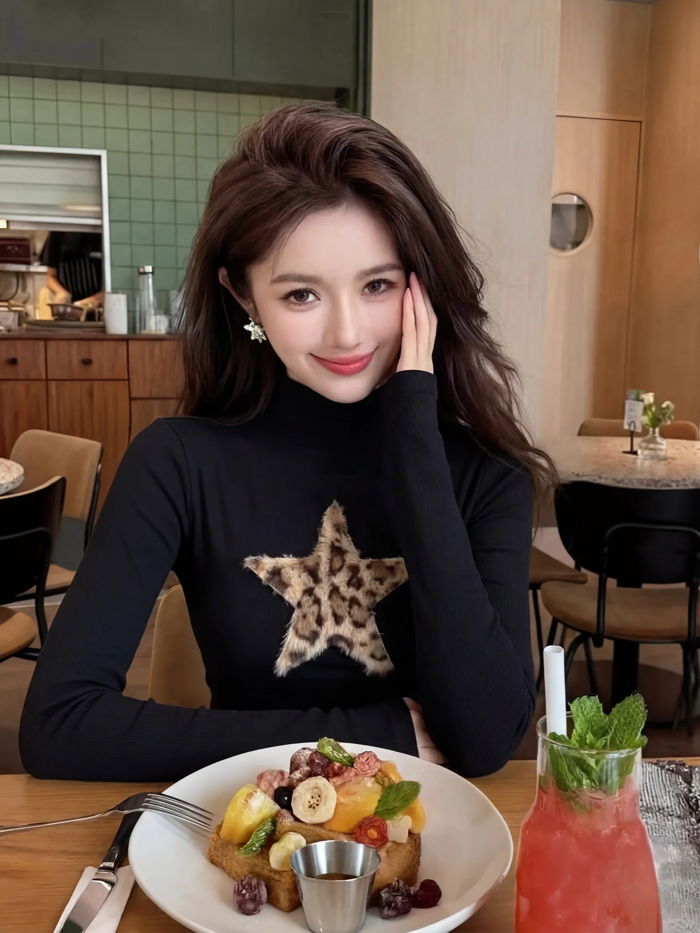 

Ретро-американская женская футболка с леопардовым принтом и звездами, с длинным рукавом, облегающая, для ношения под одеждой, базовая, на осень-зиму