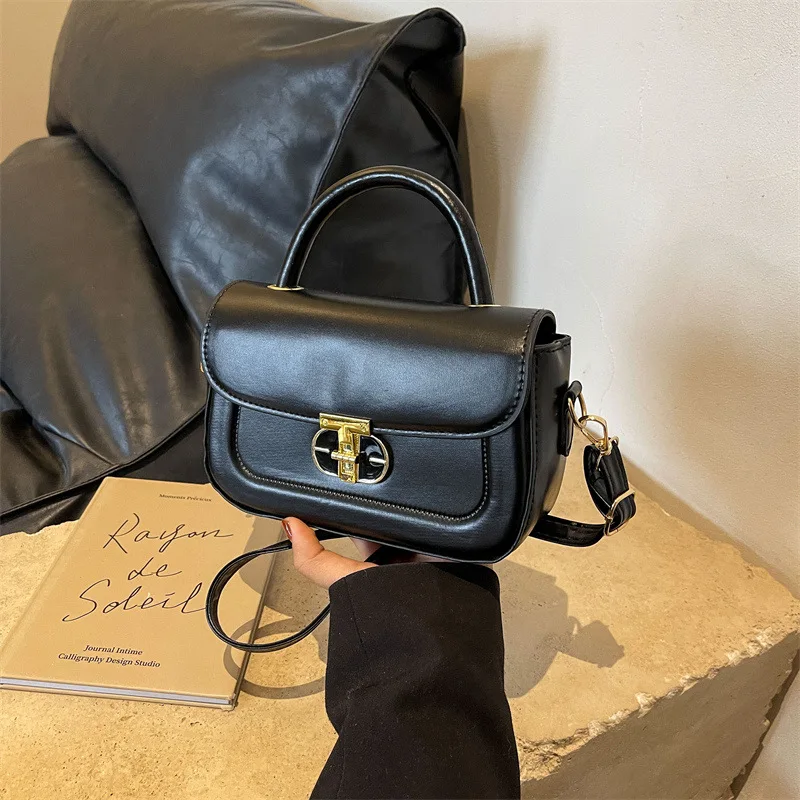 

Модная текстурная однотонная сумка через плечо Новинка зимняя модная трендовая женская маленькая квадратная сумка через плечо с замком