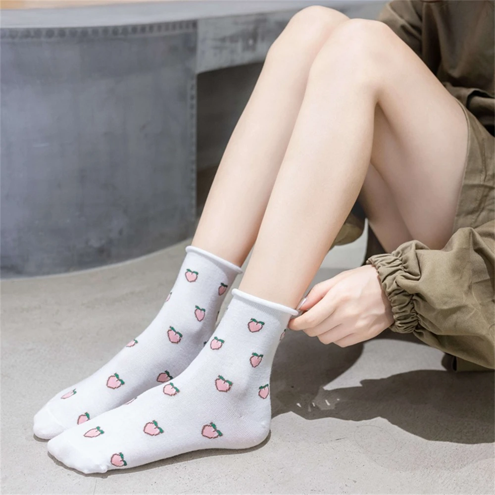 Funny Cute Girls' Cartoon Carrot Peach Strawberry Banana Cherry White Art Socks Pregnant Rolled Curled Loose Mouth Dropship