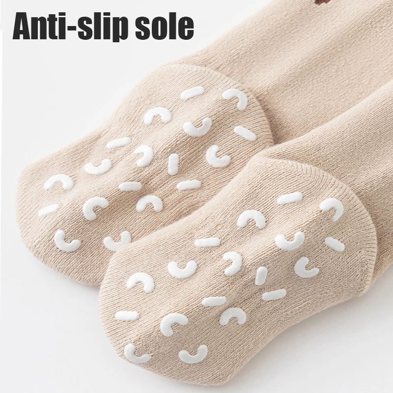 3/5 Paar rutschfeste Socken für Kleinkinder, Winter, dick, aus Frottee, warm, niedliche Cartoon-Baumwollsocken für Neugeborene, Jungen und Mädchen. – Detail 4