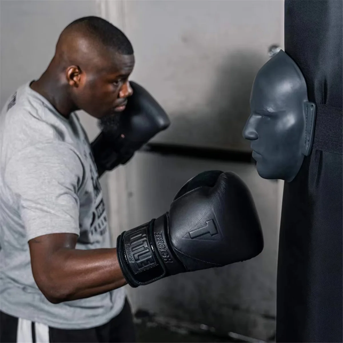 nouveau-sac-lourd-de-boxe-masque-frappant-cible-a-main-premium-poings-forts-accessoire-anti-derapant-pratique-boxe-sac-de-sable-cible-b