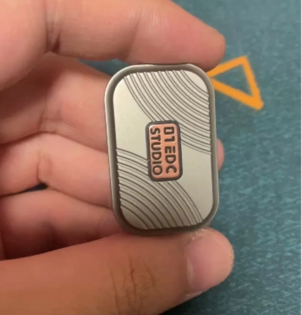 

01edc secret small hamburger titanium alloy EDC