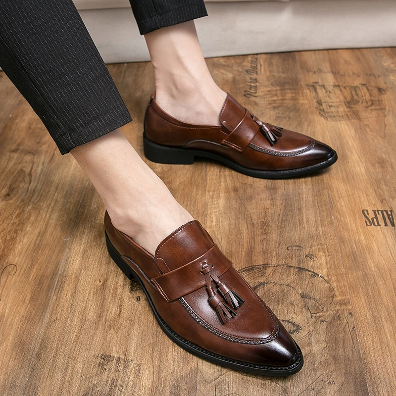 

Large (38-48) Tassel Casual Business Men Shoes Pointed Fashionable Gentleman Personalized Formal Shoes