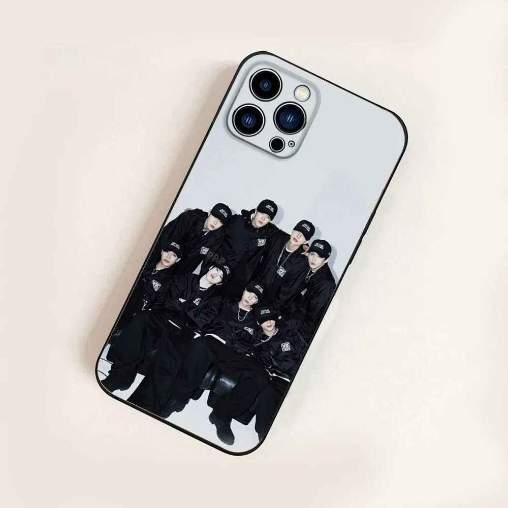 Etui na telefon W-Winwin N-nct do iPhone 16,15,14,13,12,11, Pro, X, XS, Max, XR, Plus, Mini Black Silicone Soft Case