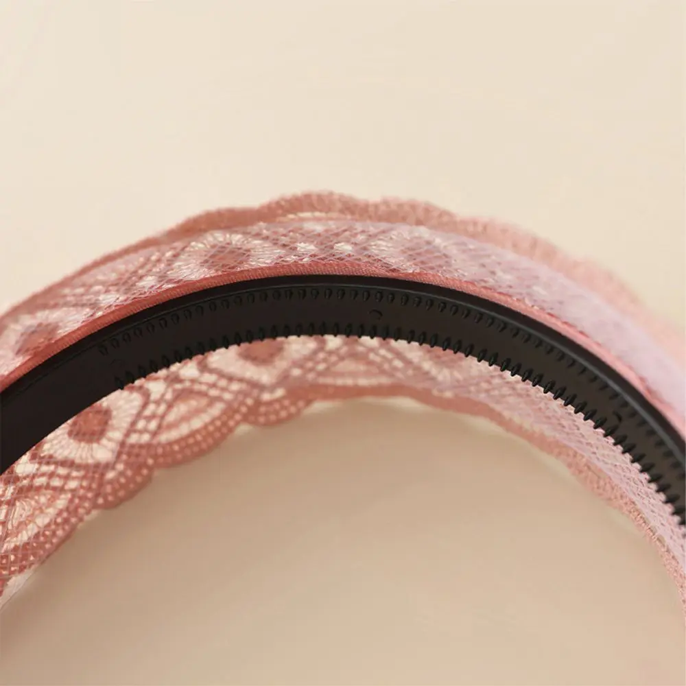 Elegant Headwear Hollow Wide Side Non Slip Wash Face Korean Head Wrap Lace Hairbands Mother Headband Women Hair Hoop