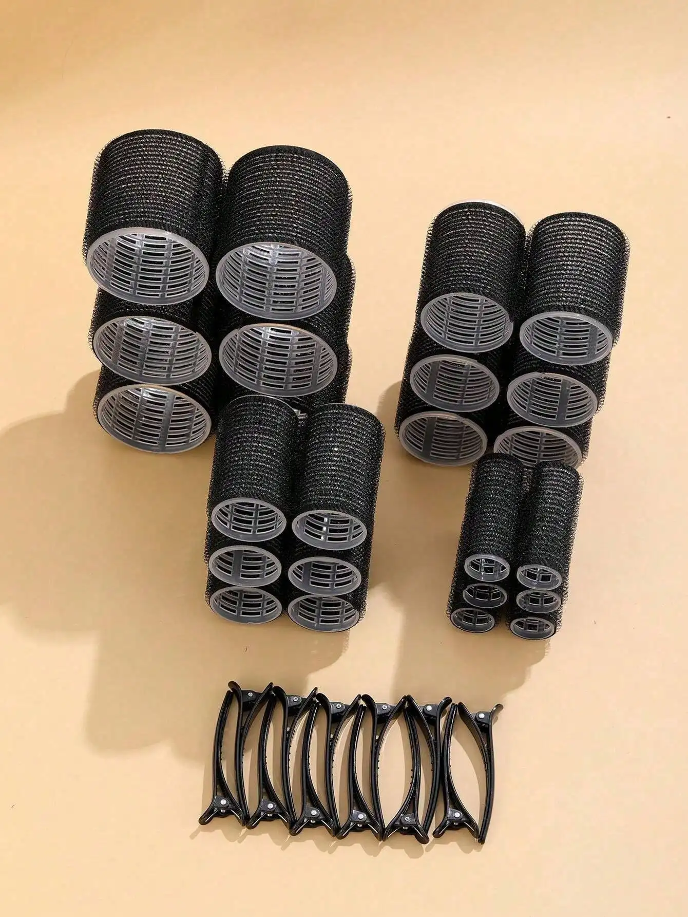 Conjunto de rolos de cabelo autoadesivos, 16 peças, para diferentes comprimentos de cabelo, modeladores sem calor com clipes como ferramenta de estilo de cabelo diy