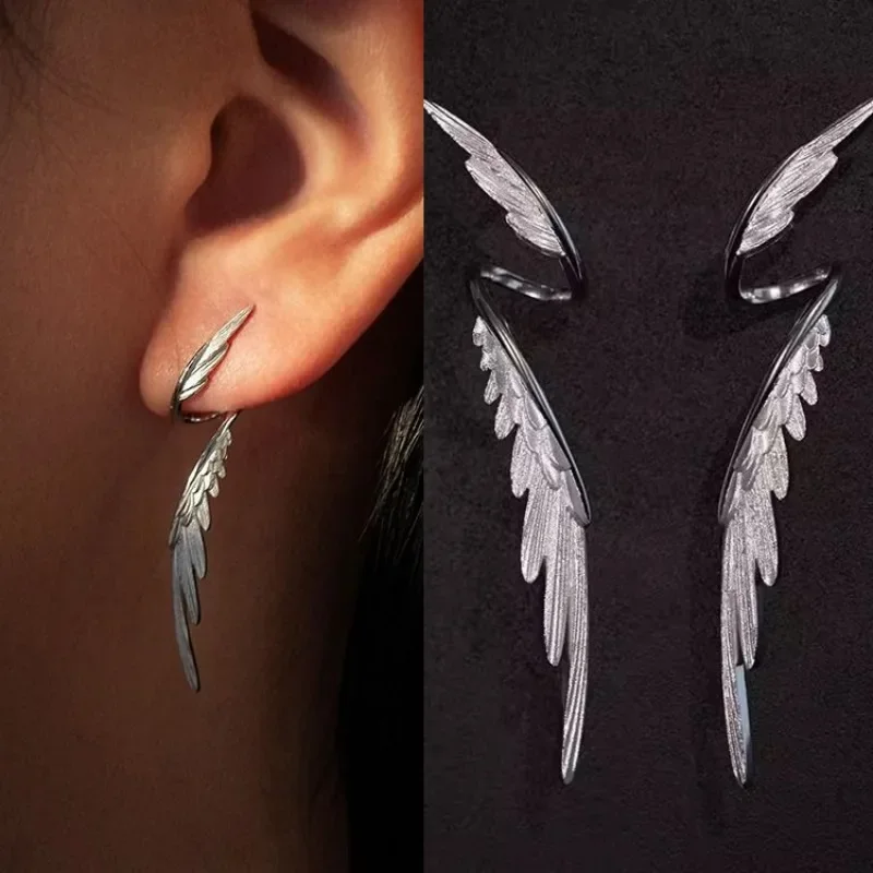 Women's Retro Feather Wings Stud Earrings