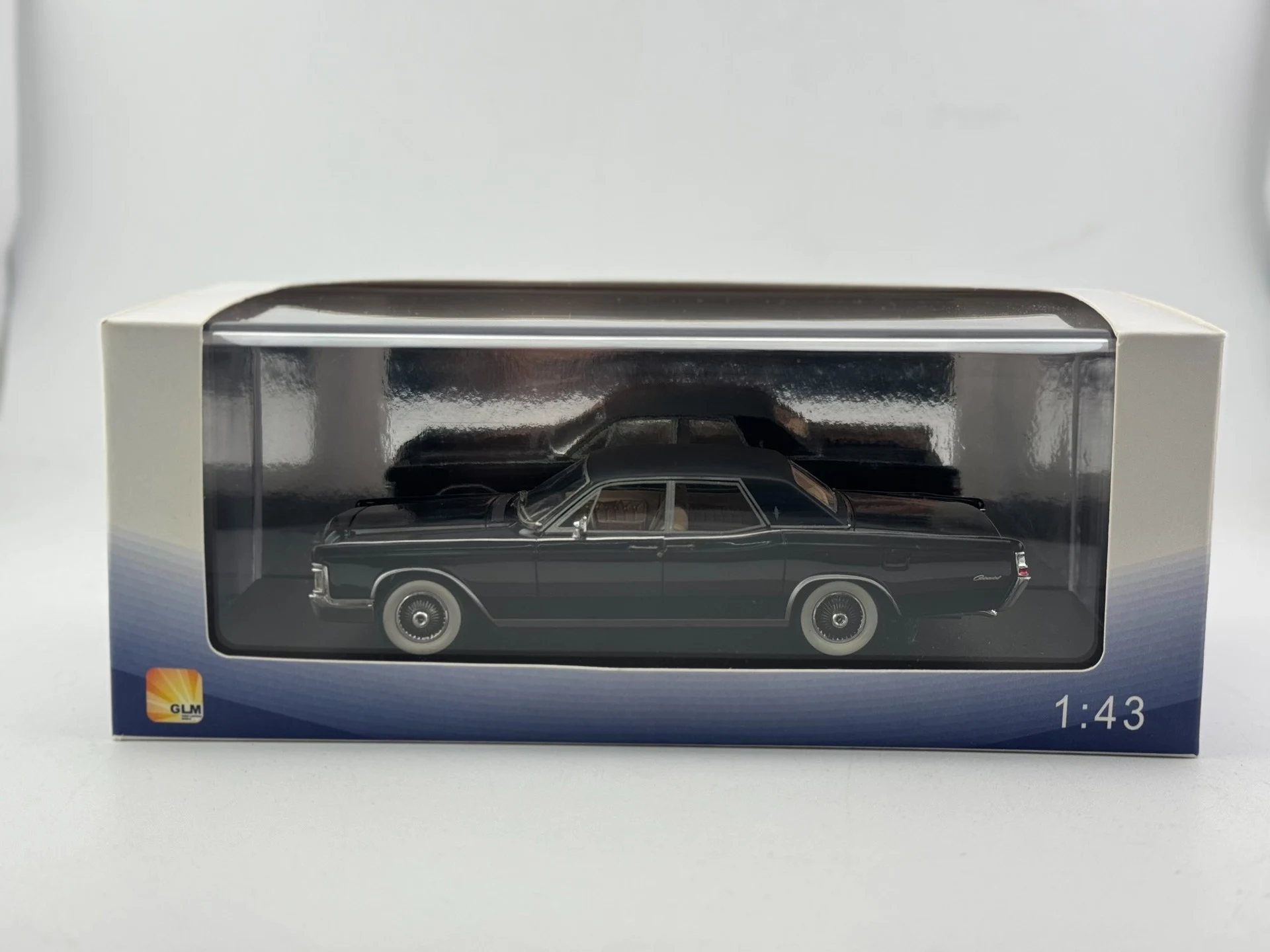 Flaws Explosion Window GLM 1/43 Scale Lincoln Continental 1969 Car Model