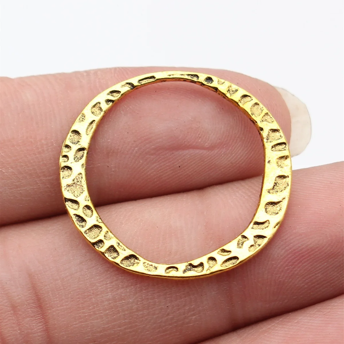 Embossed Dot Vintage Hollow Round Frame Retro Connector For DIY Earring Bracelet Findings