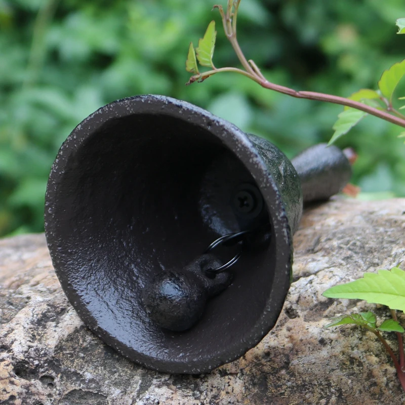 Vintage Black Cast Iron Small Hand CrankingBell With Leather Rope For Restuarant Classroom Bar Counter Service And Decoration