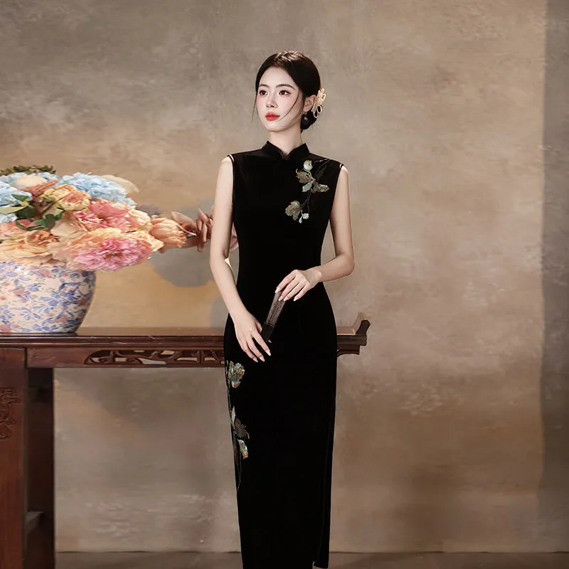 Embroidered Black Sleeveless New Chinese Style Suzhou Cheongsam Improved for Young Women Spring and Autumn Qipao Dress