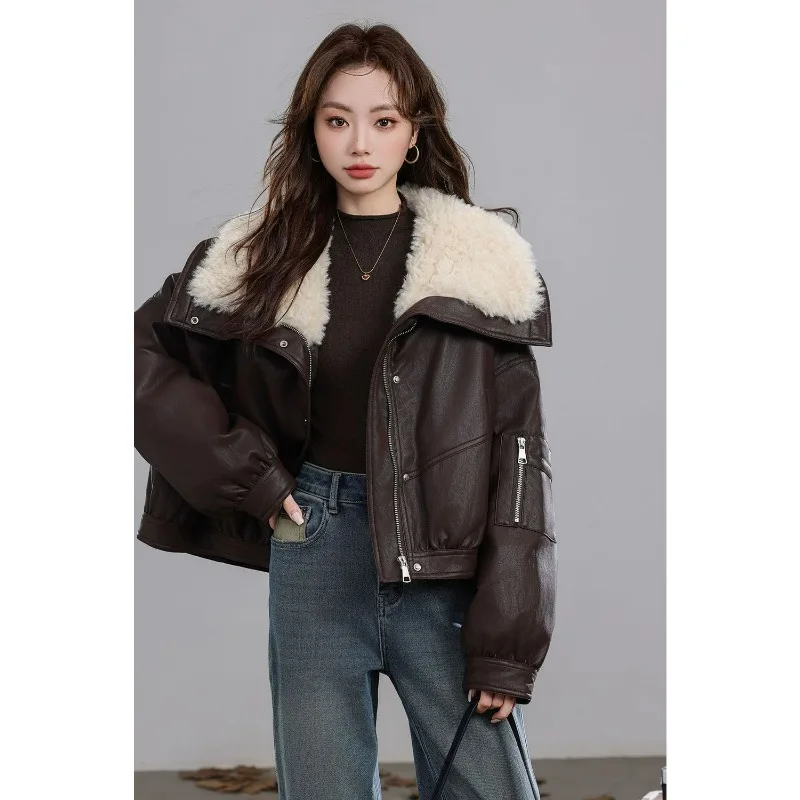 

Short Down Down Cotton Parkas Jacket 2025 Winter New Style Retro Loose Large Lapel Leather Coat for Women Winter Women's Coat